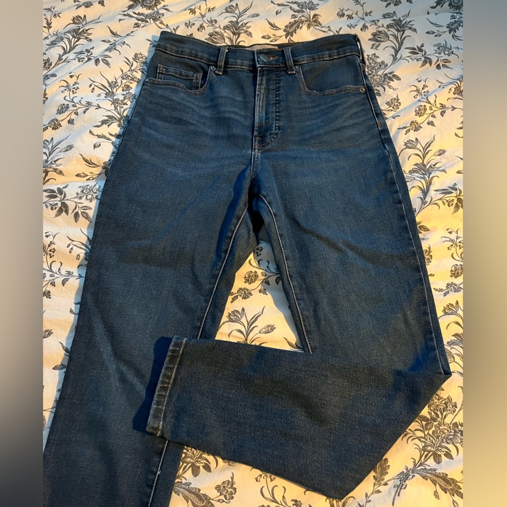 Everlane Authentic Stretch High-Rise Skinny Ankle Jean in Dark Blue Wash